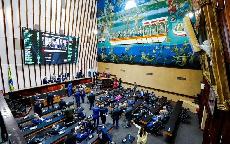 Deputado desiste de concorrer à reeleição na Alba e mira Prefeitura - Imagem