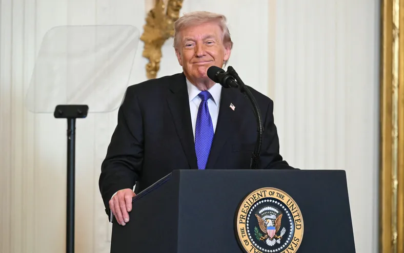 Donald Trump impõe 15 condições para encerrar guerra contra o Irã - Imagem