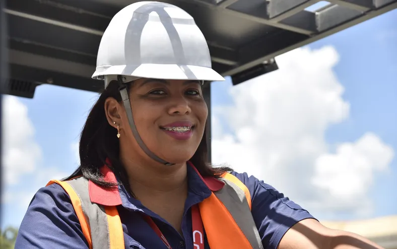"Foque no seu sonho": Conheça Érica, a mulher que herdou a profissão do pai - Imagem