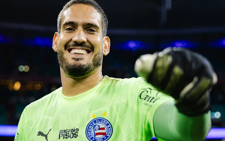 Goleiro Ronaldo detalha lesão e responde sobre retorno aos gramados - Imagem