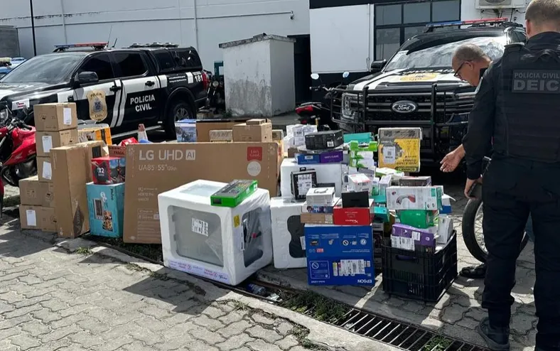 Motorista desvia cargas de e-commerce avaliada em R$ 50 mil na Bahia - Imagem