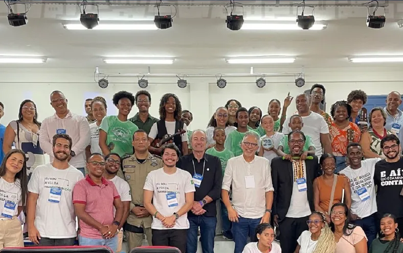 Observatório de Educação realiza oficina em colégio no Beiru - Imagem