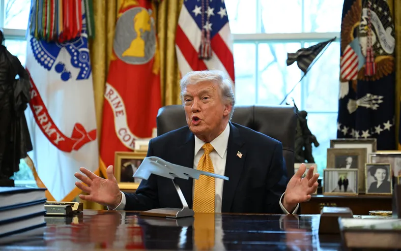 Donald Trump volta atrás e anuncia trégua ao Irã: "Conversas produtivas" - Imagem