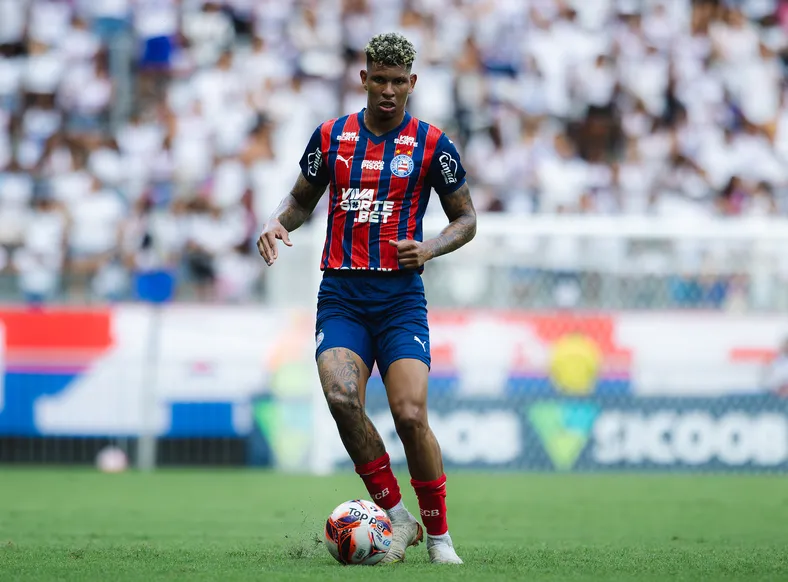 Bahia acerta retorno de zagueiro após lesões de Kanu e David Duarte - Imagem