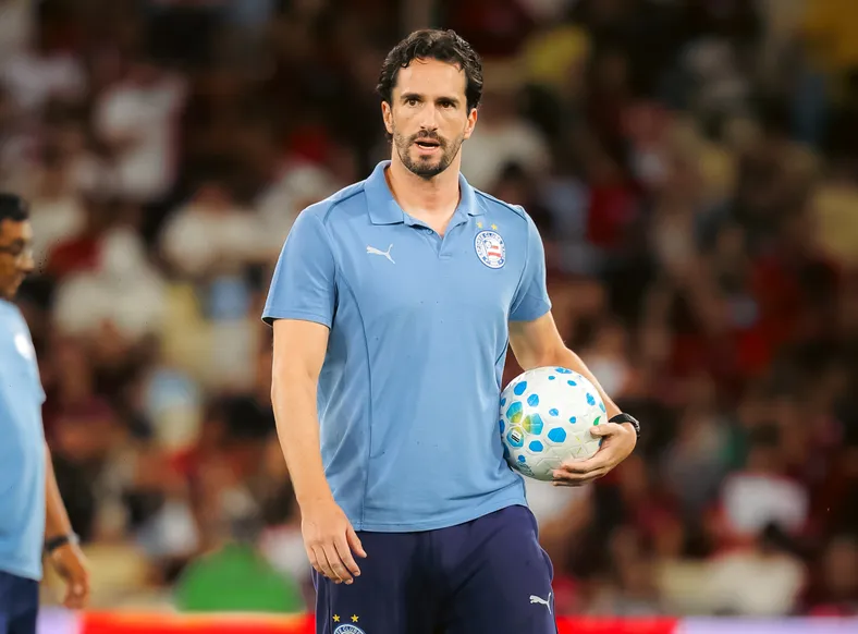 Ceni instruiu auxiliar durante Flamengo x Bahia? Saiba o que aconteceu - Imagem