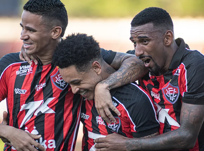 Com desfalques, Vitória deve ter ataque inédito contra o Fluminense - Imagem