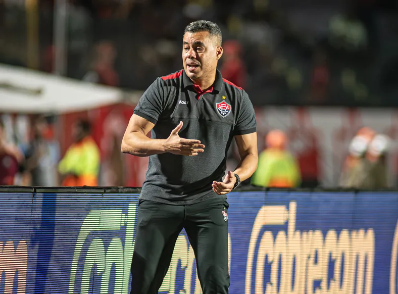 Jair Ventura vê Vitória "corajoso e consistente" contra Corinthians - Imagem