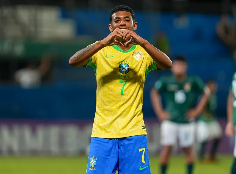 Com hat-trick de joia do Bahia, Seleção goleia a Bolívia no Sul-Americano Sub-17 - Imagem