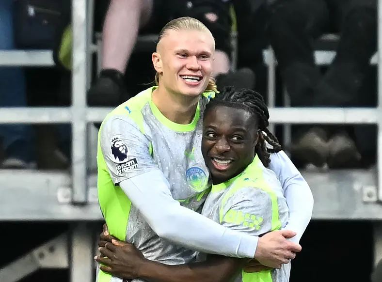 Manchester City vence e assume a liderança do Campeonato Inglês - Imagem