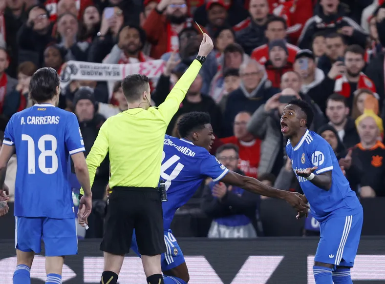 Real Madrid envia provas de racismo contra Vini Jr. à Uefa - Imagem