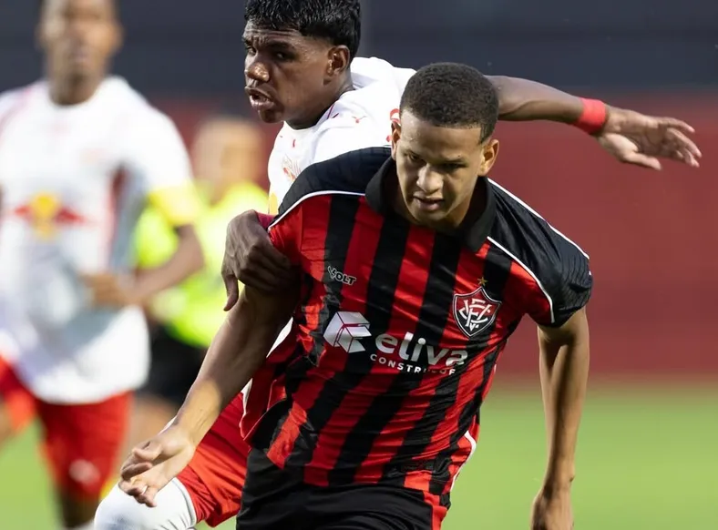 Vitória é goleado em casa pelo RB Bragantino no Brasileirão Sub-20 - Imagem