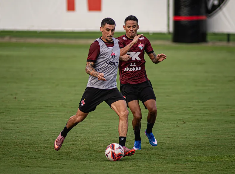 Vitória ganha reforço na defesa para BaVi decisivo; veja relacionados - Imagem