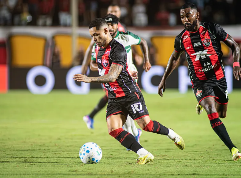 Vitória perde Matheuzinho para próximo jogo do Brasileirão; saiba mais - Imagem