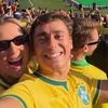 Nikolas Ferreira joga picanha em ato e ironiza Lula: "Flávio deu"