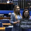 Projeto que equipara misoginia a racismo avança na Câmara dos Deputados