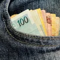 AtlasIntel: consumidor brasileiro fica mais cauteloso com o bolso; entenda imagem