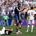 Bósnia vence, elimina Catar e ainda sonha em classificar ao mata-mata imagem
