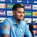 Bruno Guimarães busca igualar recorde de Zagallo em Copas imagem