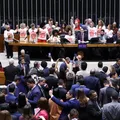 Câmara aprova em dois turnos fim da escala 6x1 e fixa jornada máxima de 40h imagem