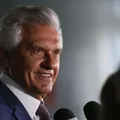 "Comigo vai dormir tranquilo", diz Caiado após cochilo de Kassab imagem