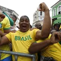 Jogo do Brasil muda expediente dos bancos; confira o que abre imagem