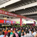 Convenção partidária do PT causa grande engarrafamento na Av. Paralela imagem