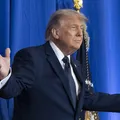Suprema Corte autoriza Trump a avançar com repressão à imigração imagem