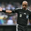 FIFA afasta juiz brasileiro da final da Copa após vitória da Argentina imagem