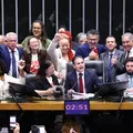 Fim da escala 6x1 é vitória para o Planalto, mas mostra Brasil dividido imagem