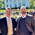 Flávio e Eduardo Bolsonaro associam derrota do Brasil na Copa ao PT imagem