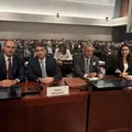 Flávio pede aos EUA que desistam do tarifaço: "Pior momento possível" imagem
