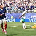 Com dois de Mbappé, França derrota Senegal pela Copa do Mundo imagem