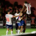 Futebol chato e mimado: Marinho e Cacá transformam derrota no Ba-Vi em choro imagem