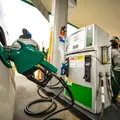 Petrobras cancela reajuste da gasolina e garante desconto de R$ 0,19 imagem