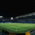 Impasse de R$ 35 bilhões por novo estádio acirra guerra em gigante inglês imagem