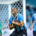 Grêmio comete erro em renovação de ex-alvo do Bahia imagem