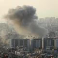 Israel volta a bombardear Beirute enquanto EUA negociam paz imagem