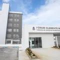 Juiz nega intolerância religiosa após ser acusado de tirar foto de exposição imagem