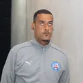 Léo Vieira sofre lesão grave e não joga mais pelo Bahia neste ano imagem