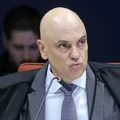 Moraes dá 48 horas para Jair Bolsonaro explicar vídeo com IA imagem
