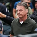 Moraes decide manter Bolsonaro em prisão domiciliar imagem