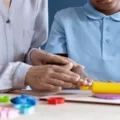 Nem toda distração é TDAH; entenda riscos do autodiagnóstico imagem