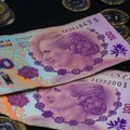 Peso argentino desaba e já vale menos que moedas do Fortnite e Roblox imagem