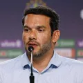 Presidente da CBF veta uniforme vermelho no último jogo do Brasil imagem