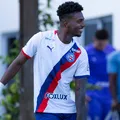 Promessa da base volta a marcar gol pelo Bahia após dois meses imagem