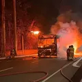Protesto e coletivo incendiado: São Cristóvão amanhece sem ônibus após morte de trabalhador imagem