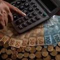 Receita Federal cobra imposto automático em pagamentos via Pix imagem