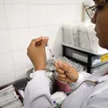 Salvador amplia vacina da gripe para toda a população nesta segunda imagem