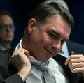 Sem palanque, Flávio Bolsonaro enfrenta dificuldade para avançar na Bahia imagem
