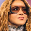 Shakira anuncia feat com Léo Santana após classificação do Brasil imagem